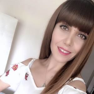 Meet your Posher, Alejandra